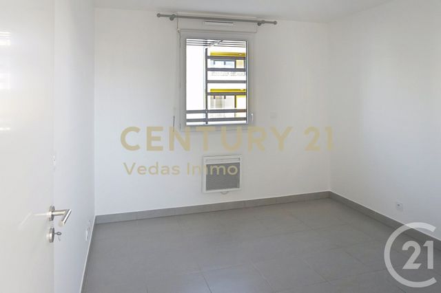 Appartement F2 à louer - 2 pièces - 44.2 m2 - ST JEAN DE VEDAS - 34 - LANGUEDOC-ROUSSILLON - Century 21 Védas Immo
