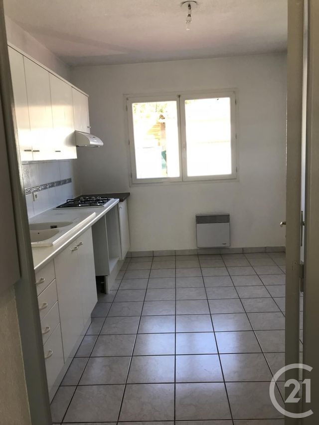 maison à louer - 4 pièces - 100.0 m2 - ST JEAN DE VEDAS - 34 - LANGUEDOC-ROUSSILLON - Century 21 Védas Immo