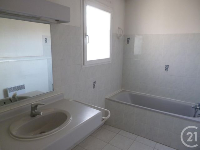 maison à louer - 4 pièces - 100.0 m2 - ST JEAN DE VEDAS - 34 - LANGUEDOC-ROUSSILLON - Century 21 Védas Immo