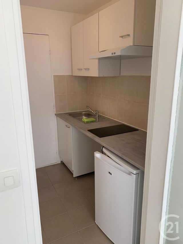 Appartement F1 à louer - 1 pièce - 19.0 m2 - MONTPELLIER - 34 - LANGUEDOC-ROUSSILLON - Century 21 Védas Immo