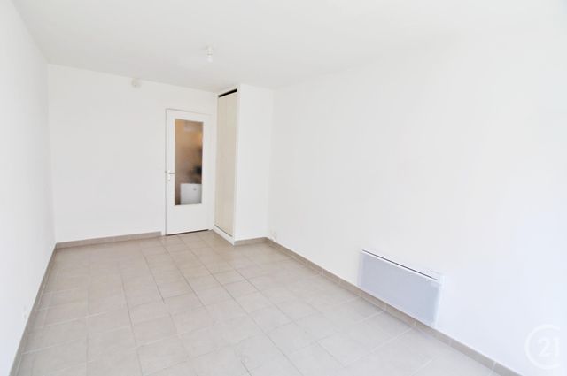 Appartement F1 à louer - 1 pièce - 19.0 m2 - MONTPELLIER - 34 - LANGUEDOC-ROUSSILLON - Century 21 Védas Immo