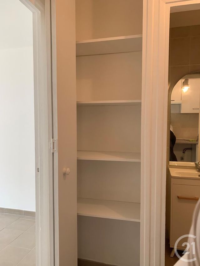 Appartement F1 à louer - 1 pièce - 19.0 m2 - MONTPELLIER - 34 - LANGUEDOC-ROUSSILLON - Century 21 Védas Immo