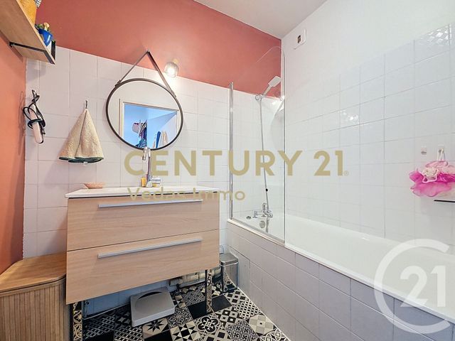 Appartement F3 à vendre - 4 pièces - 70.0 m2 - MONTPELLIER - 34 - LANGUEDOC-ROUSSILLON - Century 21 Védas Immo