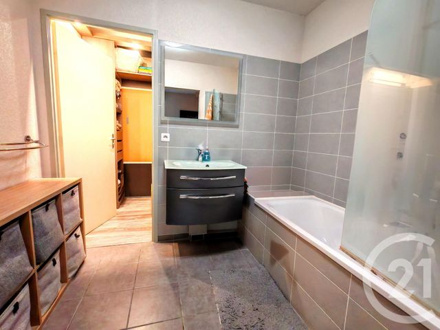 Appartement F3 à vendre - 2 pièces - 56.07 m2 - MONTPELLIER - 34 - LANGUEDOC-ROUSSILLON - Century 21 Védas Immo