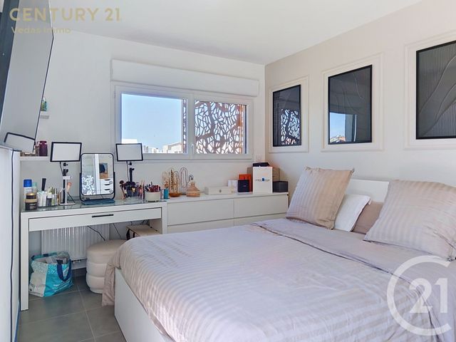 Appartement F3 à vendre - 3 pièces - 67.95 m2 - ST JEAN DE VEDAS - 34 - LANGUEDOC-ROUSSILLON - Century 21 Védas Immo