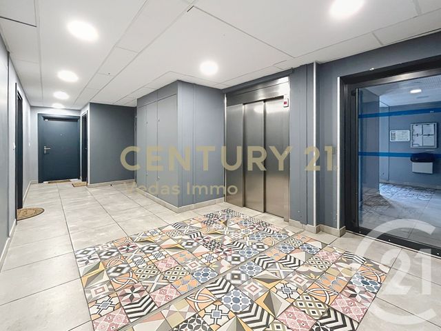 Appartement F2 à louer - 2 pièces - 40.9 m2 - ST JEAN DE VEDAS - 34 - LANGUEDOC-ROUSSILLON - Century 21 Védas Immo