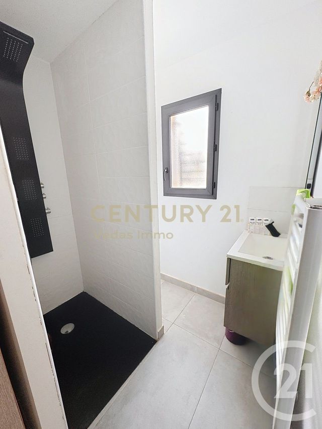 maison à vendre - 5 pièces - 115.86 m2 - SAUSSAN - 34 - LANGUEDOC-ROUSSILLON - Century 21 Védas Immo