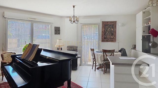 Appartement F3 à vendre - 3 pièces - 57.9 m2 - ST JEAN DE VEDAS - 34 - LANGUEDOC-ROUSSILLON - Century 21 Védas Immo