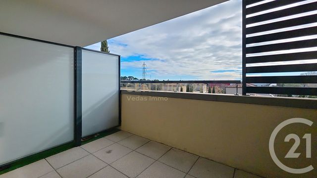 Appartement F3 à vendre - 3 pièces - 59.01 m2 - ST JEAN DE VEDAS - 34 - LANGUEDOC-ROUSSILLON - Century 21 Védas Immo