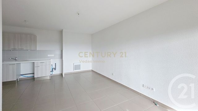 Appartement F3 à vendre - 3 pièces - 59.01 m2 - ST JEAN DE VEDAS - 34 - LANGUEDOC-ROUSSILLON - Century 21 Védas Immo