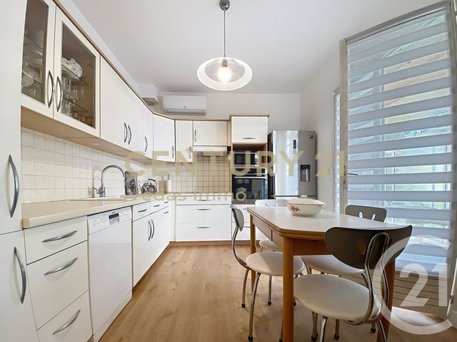 maison à louer - 6 pièces - 137.67 m2 - LAVERUNE - 34 - LANGUEDOC-ROUSSILLON - Century 21 Védas Immo