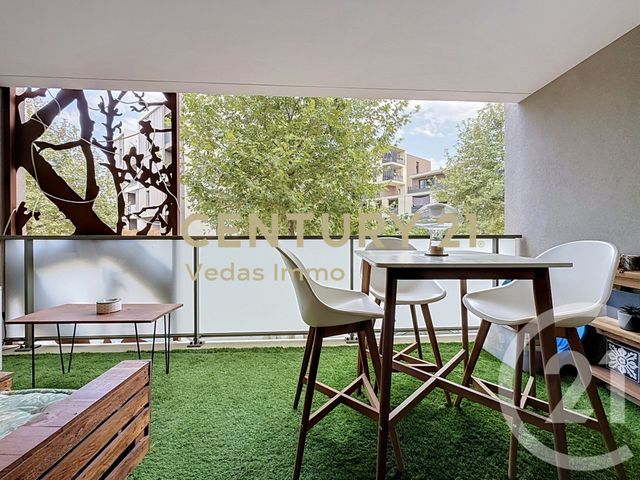 Appartement F3 à vendre - 3 pièces - 62.7 m2 - ST JEAN DE VEDAS - 34 - LANGUEDOC-ROUSSILLON - Century 21 Védas Immo