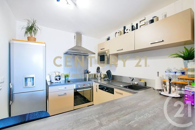 Appartement F3 à louer - 3 pièces - 62.11 m2 - ST JEAN DE VEDAS - 34 - LANGUEDOC-ROUSSILLON - Century 21 Védas Immo