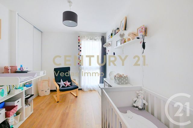 Appartement F3 à louer - 3 pièces - 62.11 m2 - ST JEAN DE VEDAS - 34 - LANGUEDOC-ROUSSILLON - Century 21 Védas Immo