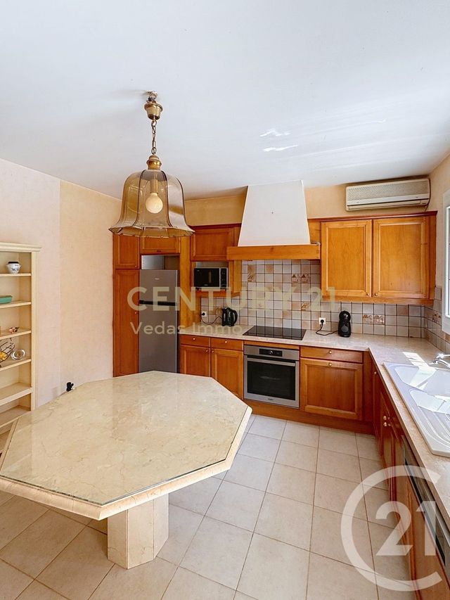 maison à vendre - 6 pièces - 188.0 m2 - ST JEAN DE VEDAS - 34 - LANGUEDOC-ROUSSILLON - Century 21 Védas Immo
