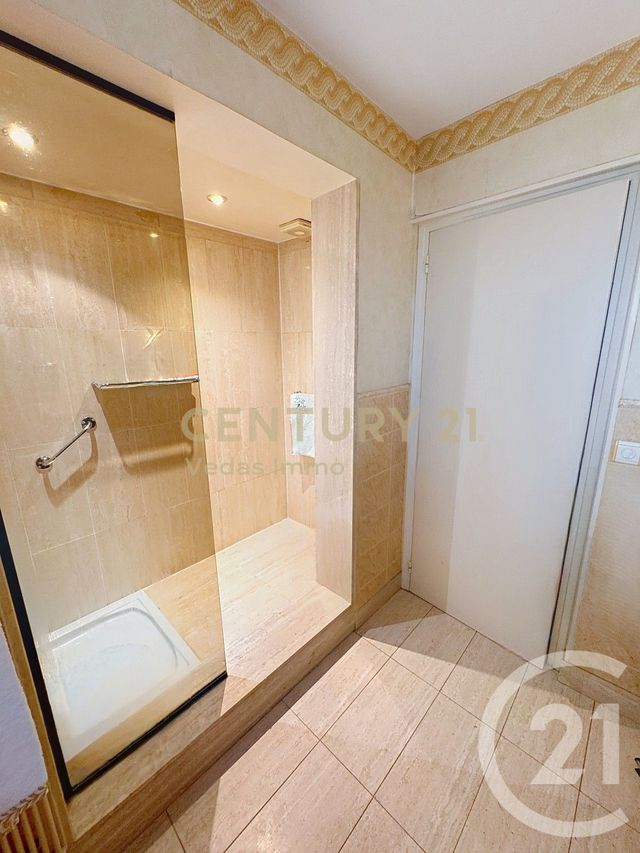 maison à vendre - 6 pièces - 188.0 m2 - ST JEAN DE VEDAS - 34 - LANGUEDOC-ROUSSILLON - Century 21 Védas Immo