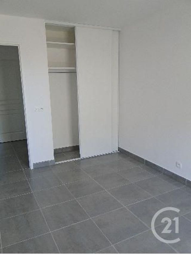 Appartement F3 à louer - 3 pièces - 71.0 m2 - VILLENEUVE LES MAGUELONE - 34 - LANGUEDOC-ROUSSILLON - Century 21 Védas Immo