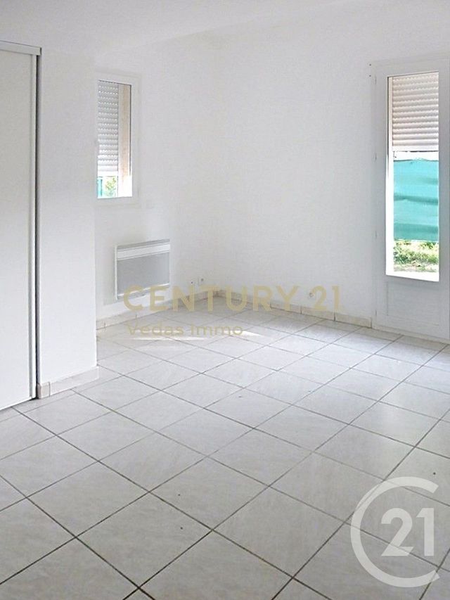 Appartement F2 bis à louer - 3 pièces - 54.73 m2 - VILLENEUVE LES MAGUELONE - 34 - LANGUEDOC-ROUSSILLON - Century 21 Védas Immo