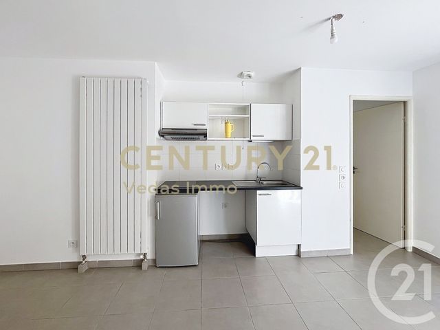 Appartement F1 à louer - 1 pièce - 24.9 m2 - ST JEAN DE VEDAS - 34 - LANGUEDOC-ROUSSILLON - Century 21 Védas Immo