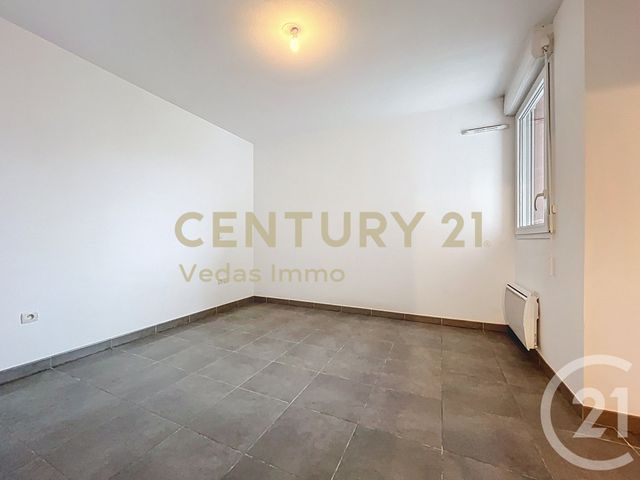 Appartement F3 à louer - 3 pièces - 67.1 m2 - CASTELNAU LE LEZ - 34 - LANGUEDOC-ROUSSILLON - Century 21 Védas Immo