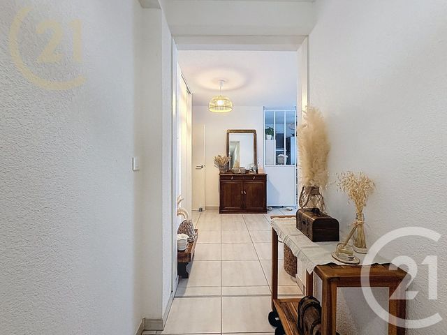 Appartement F4 à vendre - 4 pièces - 87.7 m2 - ST JEAN DE VEDAS - 34 - LANGUEDOC-ROUSSILLON - Century 21 Védas Immo