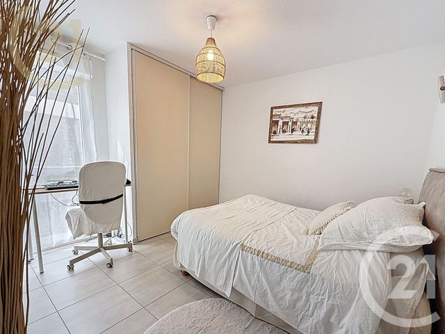 Appartement F4 à vendre - 4 pièces - 87.7 m2 - ST JEAN DE VEDAS - 34 - LANGUEDOC-ROUSSILLON - Century 21 Védas Immo