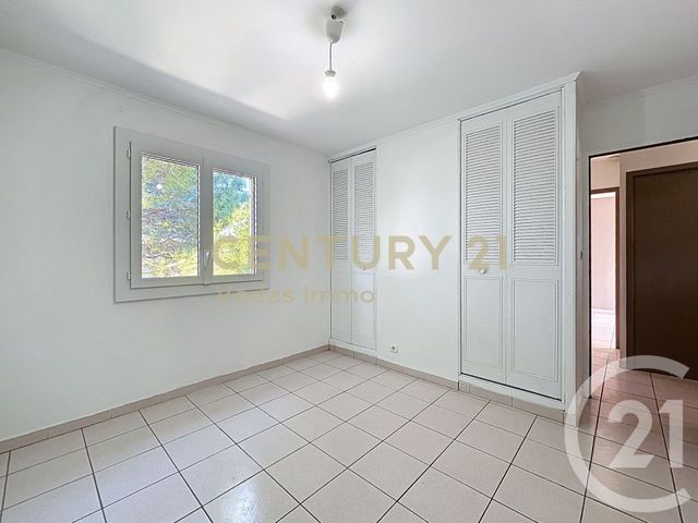 maison à louer - 5 pièces - 105.1 m2 - ST JEAN DE VEDAS - 34 - LANGUEDOC-ROUSSILLON - Century 21 Védas Immo