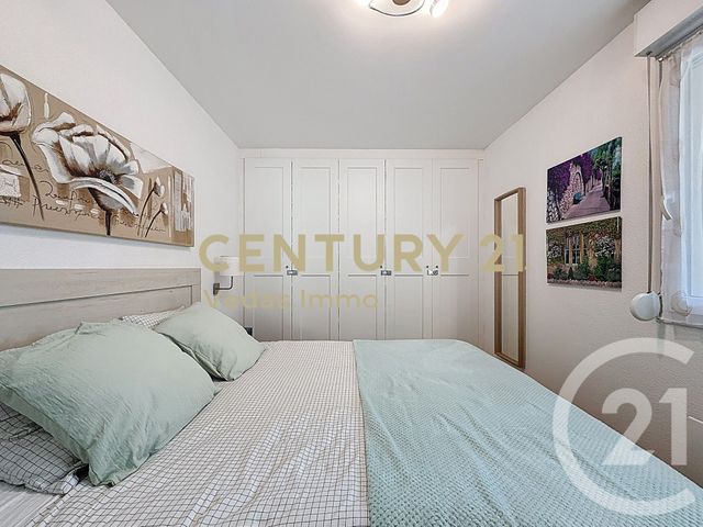 Appartement F2 à vendre - 2 pièces - 52.2 m2 - ST JEAN DE VEDAS - 34 - LANGUEDOC-ROUSSILLON - Century 21 Védas Immo