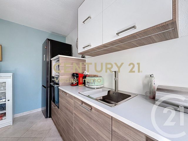 Appartement F2 à vendre - 2 pièces - 52.2 m2 - ST JEAN DE VEDAS - 34 - LANGUEDOC-ROUSSILLON - Century 21 Védas Immo