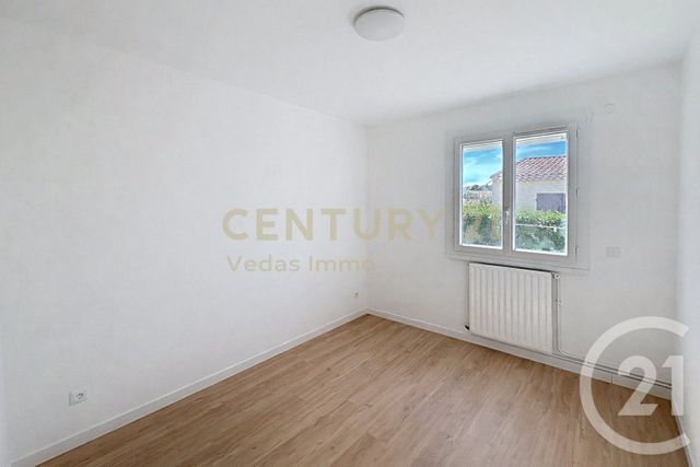 maison à louer - 4 pièces - 75.2 m2 - LOUPIAN - 34 - LANGUEDOC-ROUSSILLON - Century 21 Védas Immo