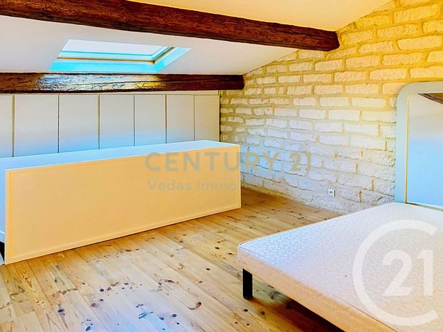 maison à louer - 3 pièces - 110.0 m2 - ST JEAN DE VEDAS - 34 - LANGUEDOC-ROUSSILLON - Century 21 Védas Immo