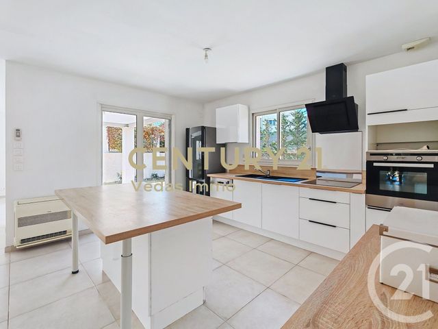 maison à vendre - 5 pièces - 147.0 m2 - JUVIGNAC - 34 - LANGUEDOC-ROUSSILLON - Century 21 Védas Immo