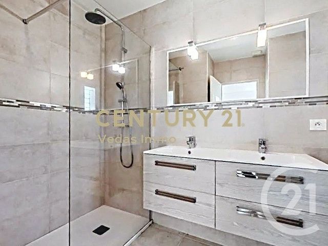 maison à vendre - 5 pièces - 147.0 m2 - JUVIGNAC - 34 - LANGUEDOC-ROUSSILLON - Century 21 Védas Immo