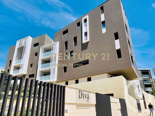 Appartement F3 à louer - 3 pièces - 64.9 m2 - ST JEAN DE VEDAS - 34 - LANGUEDOC-ROUSSILLON - Century 21 Védas Immo