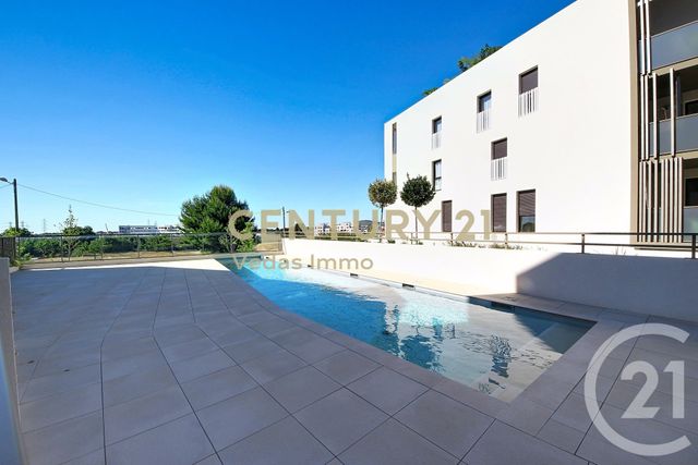 Appartement F3 à louer - 3 pièces - 64.9 m2 - ST JEAN DE VEDAS - 34 - LANGUEDOC-ROUSSILLON - Century 21 Védas Immo