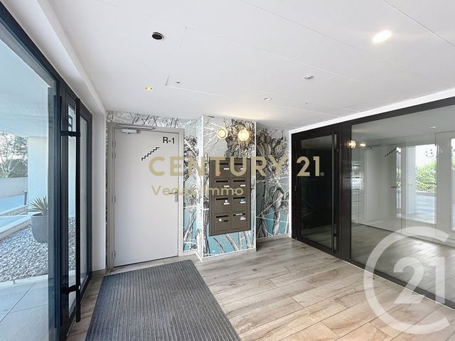 Appartement F3 à louer - 3 pièces - 60.4 m2 - ST JEAN DE VEDAS - 34 - LANGUEDOC-ROUSSILLON - Century 21 Védas Immo