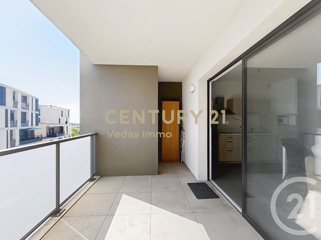 Appartement F3 à louer - 3 pièces - 60.4 m2 - ST JEAN DE VEDAS - 34 - LANGUEDOC-ROUSSILLON - Century 21 Védas Immo