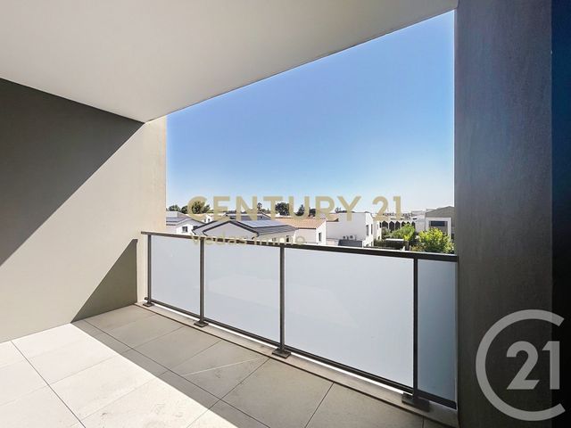 Appartement F3 à louer - 3 pièces - 60.4 m2 - ST JEAN DE VEDAS - 34 - LANGUEDOC-ROUSSILLON - Century 21 Védas Immo
