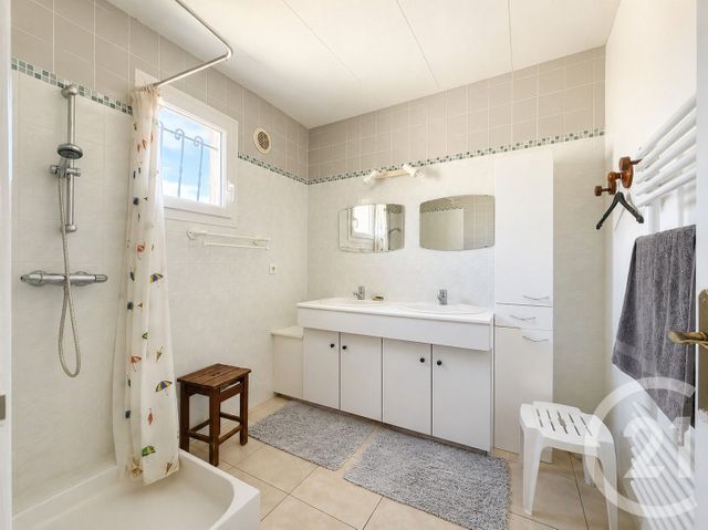 maison à vendre - 6 pièces - 184.1 m2 - FABREGUES - 34 - LANGUEDOC-ROUSSILLON - Century 21 Védas Immo