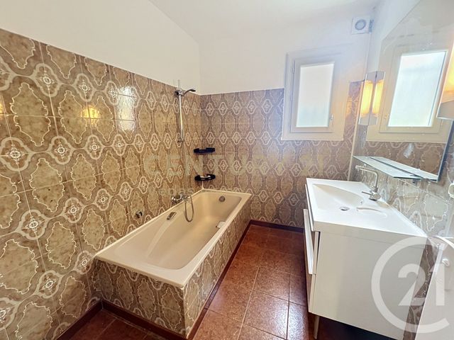 Appartement F5 à louer - 5 pièces - 109.77 m2 - LATTES - 34 - LANGUEDOC-ROUSSILLON - Century 21 Védas Immo