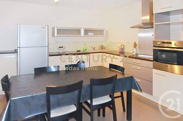 Appartement T3 à louer - 3 pièces - 49.36 m2 - PEROLS - 34 - LANGUEDOC-ROUSSILLON - Century 21 Védas Immo