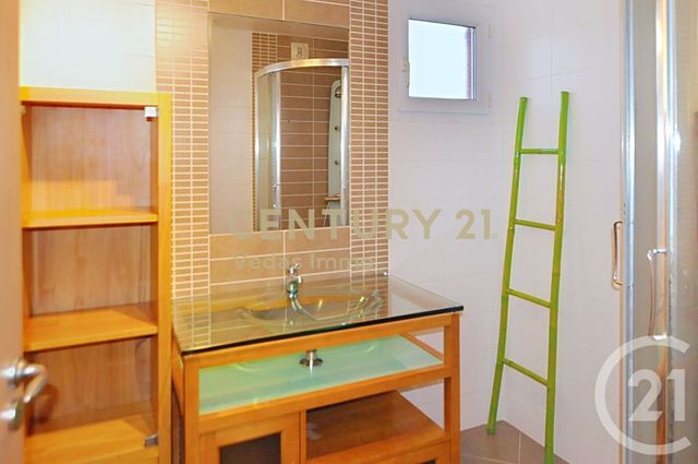 Appartement T3 à louer - 3 pièces - 49.36 m2 - PEROLS - 34 - LANGUEDOC-ROUSSILLON - Century 21 Védas Immo
