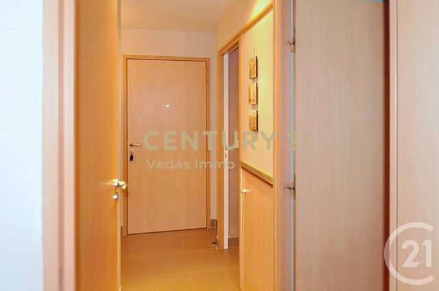 Appartement T3 à louer - 3 pièces - 49.36 m2 - PEROLS - 34 - LANGUEDOC-ROUSSILLON - Century 21 Védas Immo
