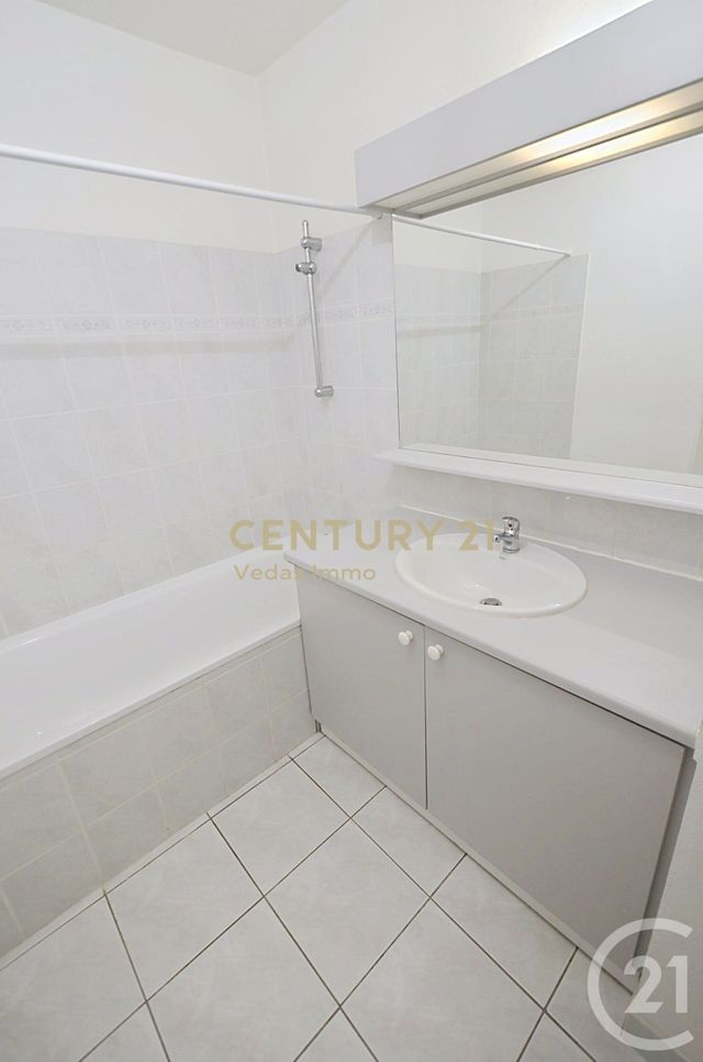 Appartement F2 à louer - 2 pièces - 33.82 m2 - LATTES - 34 - LANGUEDOC-ROUSSILLON - Century 21 Védas Immo