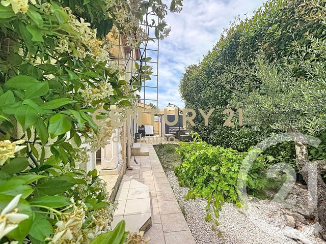 maison à vendre - 6 pièces - 125.8 m2 - GIGEAN - 34 - LANGUEDOC-ROUSSILLON - Century 21 Védas Immo
