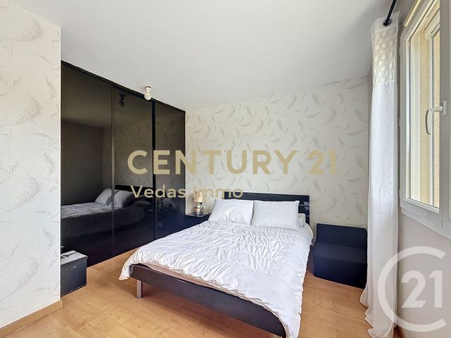 maison à vendre - 6 pièces - 125.8 m2 - GIGEAN - 34 - LANGUEDOC-ROUSSILLON - Century 21 Védas Immo