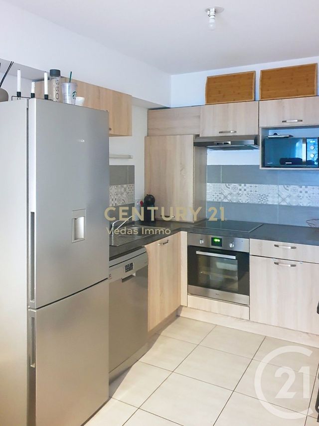 Appartement F2 à louer - 2 pièces - 41.15 m2 - ST JEAN DE VEDAS - 34 - LANGUEDOC-ROUSSILLON - Century 21 Védas Immo