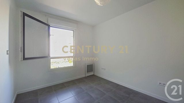 Appartement F3 à vendre - 3 pièces - 62.46 m2 - ST JEAN DE VEDAS - 34 - LANGUEDOC-ROUSSILLON - Century 21 Védas Immo