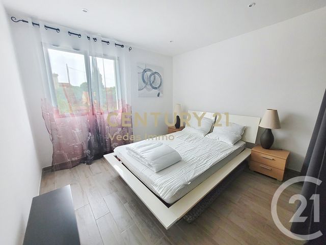 maison à louer - 4 pièces - 85.62 m2 - ST JEAN DE VEDAS - 34 - LANGUEDOC-ROUSSILLON - Century 21 Védas Immo