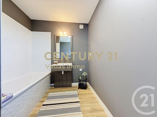 Appartement F4 à vendre - 4 pièces - 80.0 m2 - FABREGUES - 34 - LANGUEDOC-ROUSSILLON - Century 21 Védas Immo